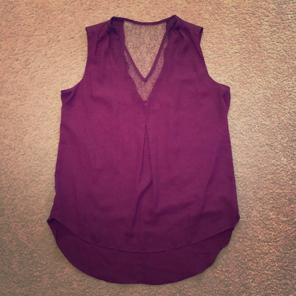 Maroon tank